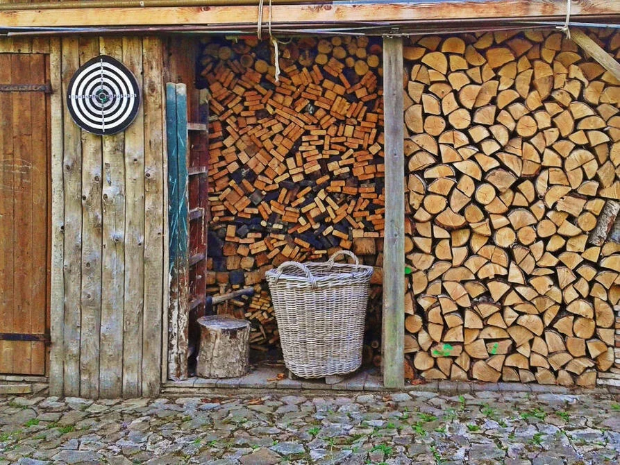 Comment bien stocker  son bois de chauffage ? BOIS DE CHAUFFAGE ECOLOGIQUE